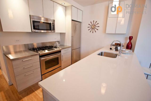No Fee!! Lux 2 Bedroom Apartment in Midtown West 1 month Free!! No Fee!!
